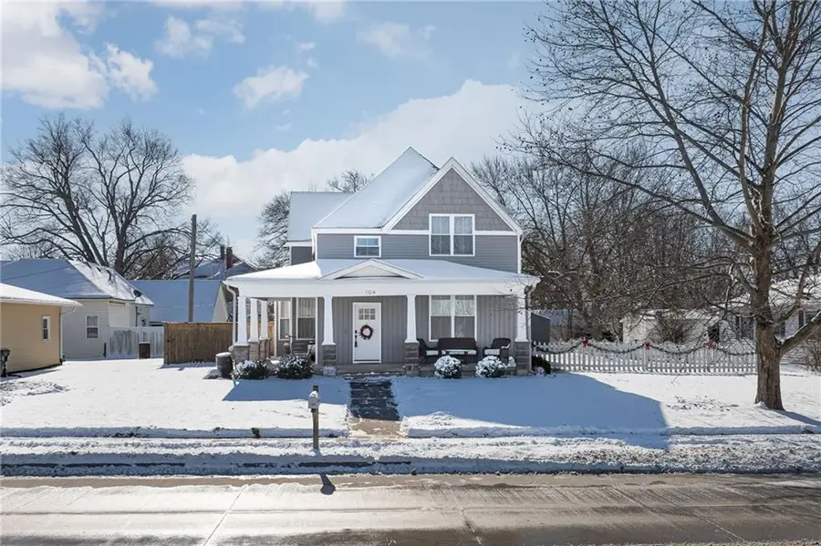 104 W Main Street, Savannah, MO 64485 - #2