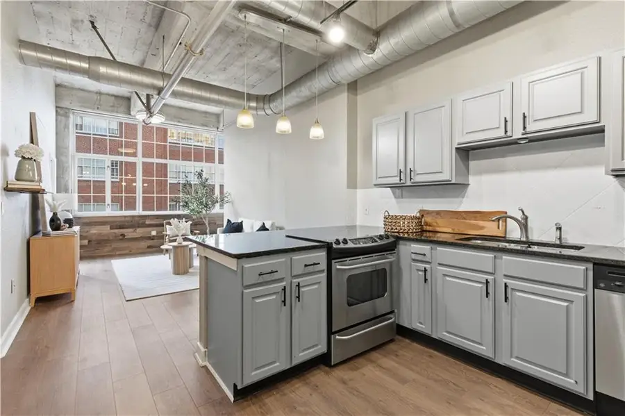 321 W 7th Street #402, Kansas City, MO 64105 - #3