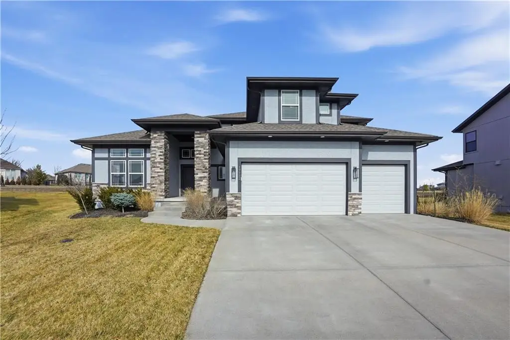 17332 Richards Street, Overland Park, KS 66221 - #1