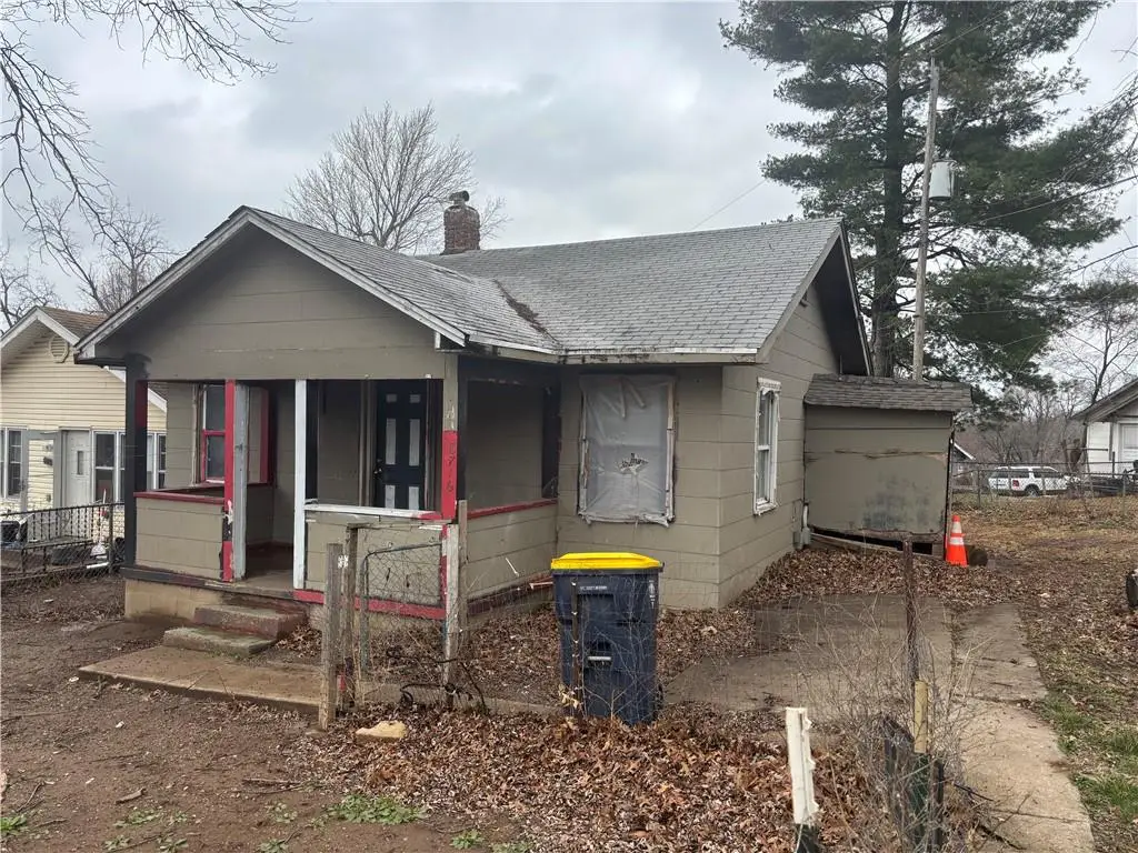 8716 Independence Avenue, Kansas City, MO 64125 - #1