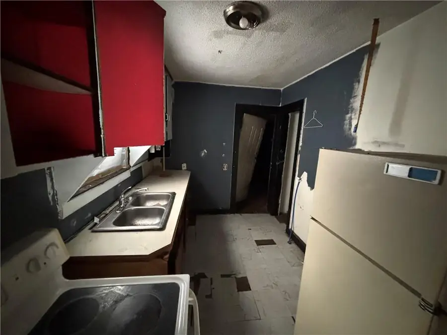 8716 Independence Avenue, Kansas City, MO 64125 - #3