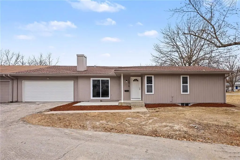 13919 Falkirk Circle, Grandview, MO 64030 - Image #1