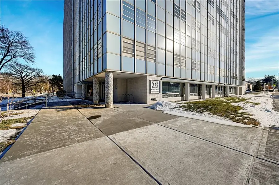 333 W Meyer Boulevard #214, Kansas City, MO 64113 - Image #2