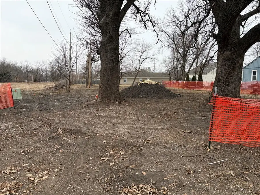 238 S Elm Street, Gardner, KS 66030 - #3