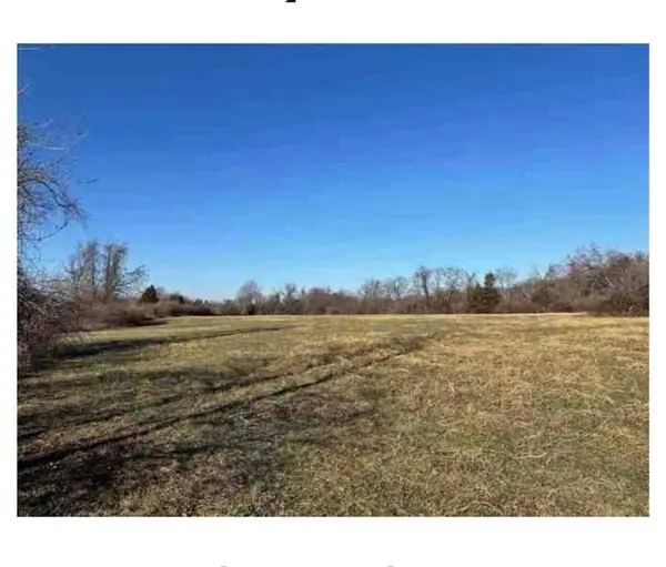 31206 E Truman Road, Buckner, MO 64016