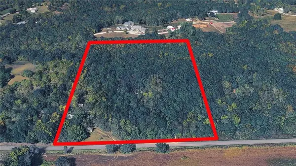 16748 Golden Road, Linwood, KS 66052