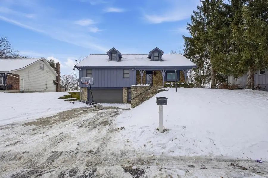 4724 Arrowhead Drive, Saint Joseph, MO 64506 - #2