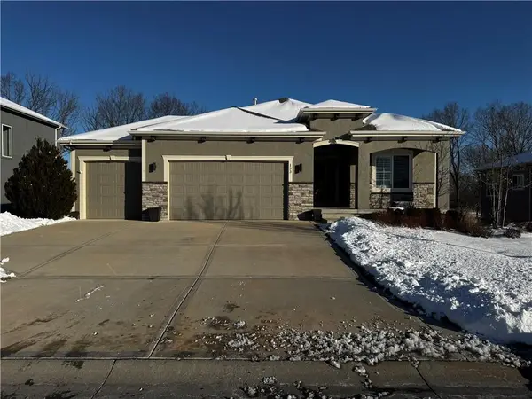 153 SE Riley Street, Blue Springs, MO 64064