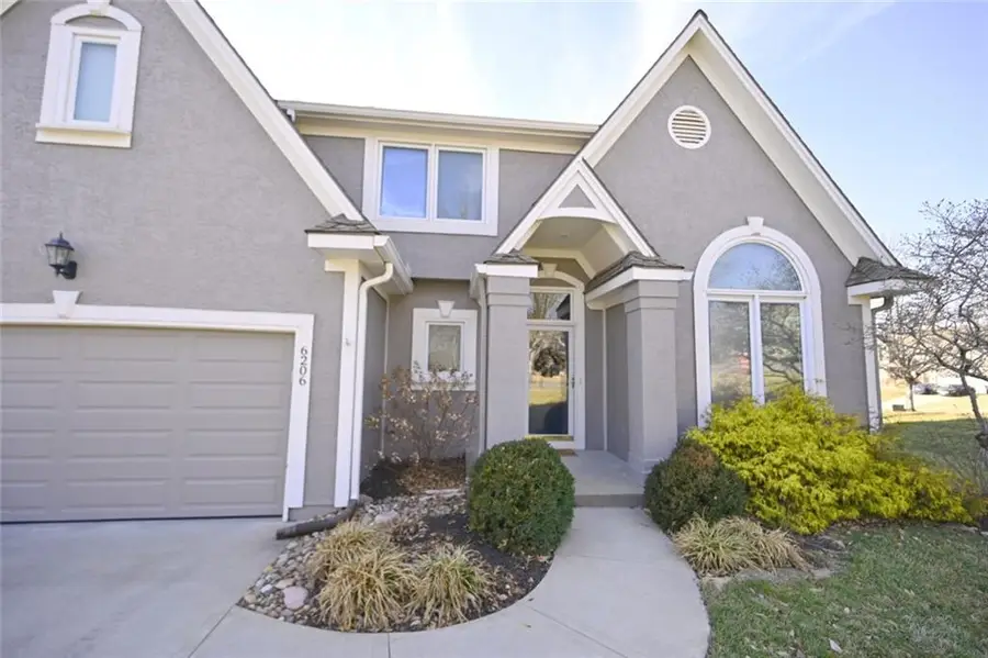 6206 N Strathbury Avenue, Kansas City, MO 64151 - #2