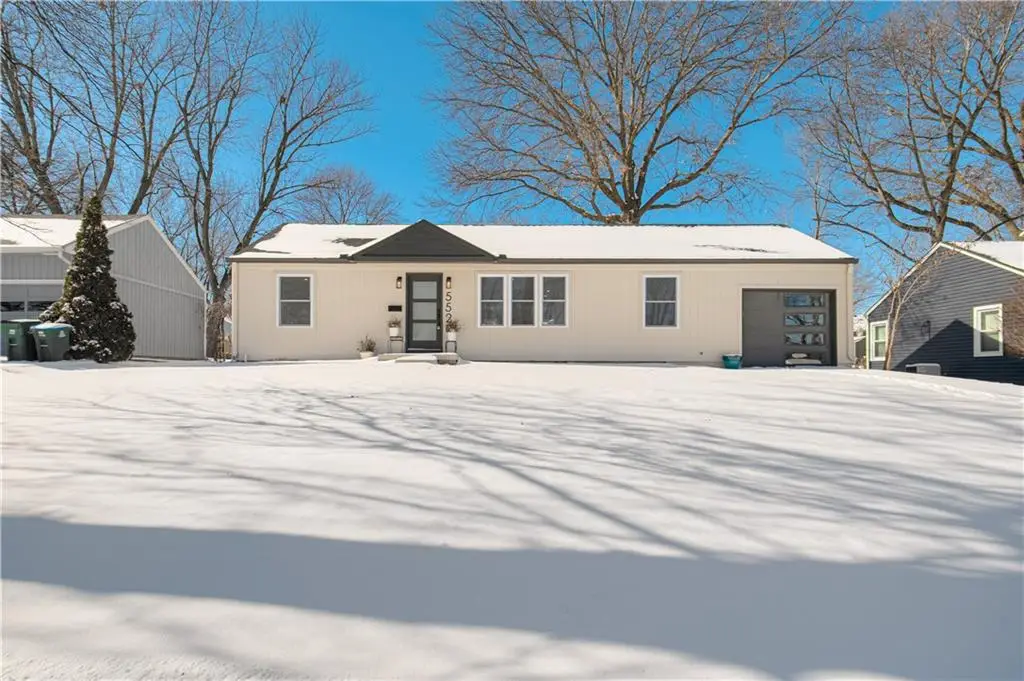 5520 Granada Lane, Roeland Park, KS 66205 - Image #1