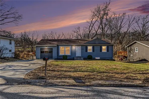 6803 NW 72nd Terrace, Kansas City, MO 64152