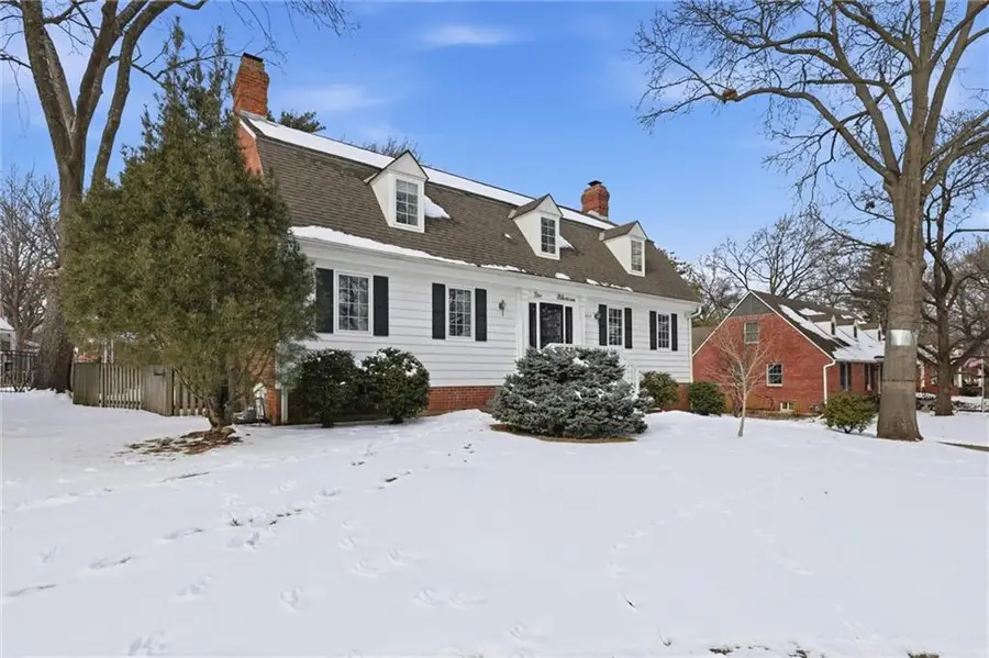 6834 Linden Street, Prairie Village, KS 66208 - #3