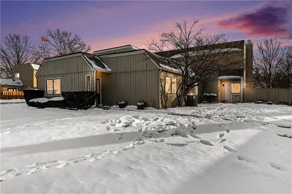 743 E 121st Terrace, Kansas City, MO 64146 - Image #1