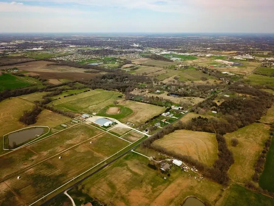 22299 Sacajawea Road, Sedalia, MO 65301 - Image #3