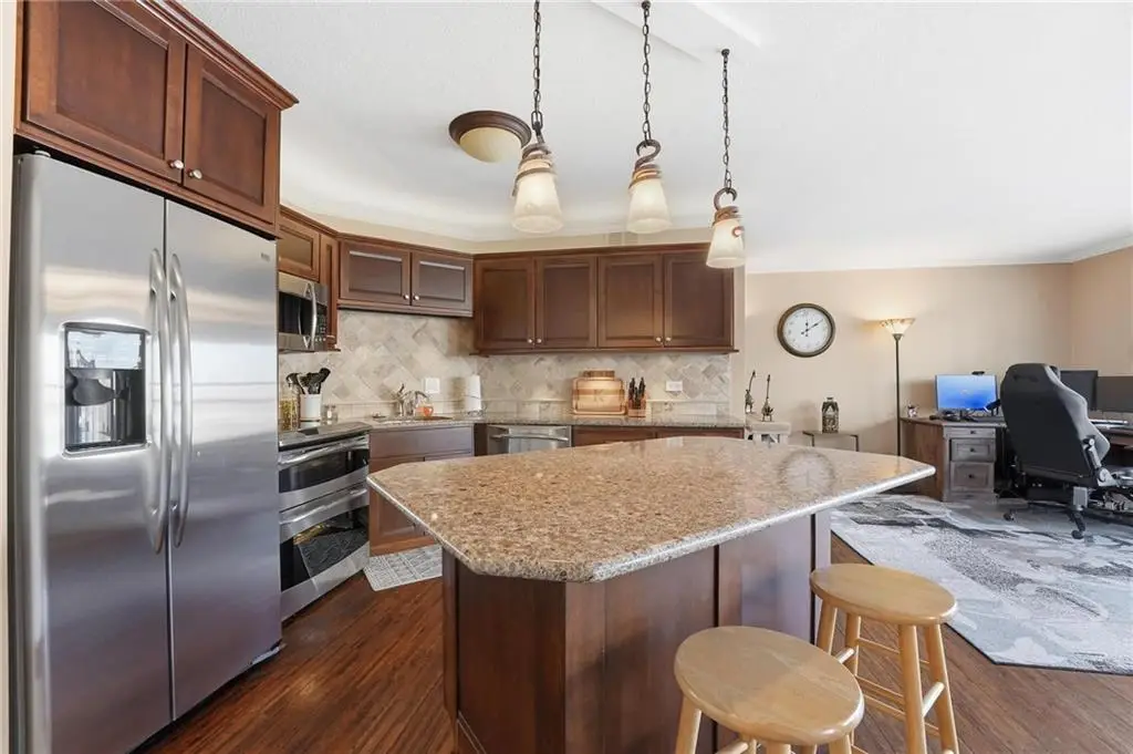 310 W 49th Street #201, Kansas City, MO 64112 - #1