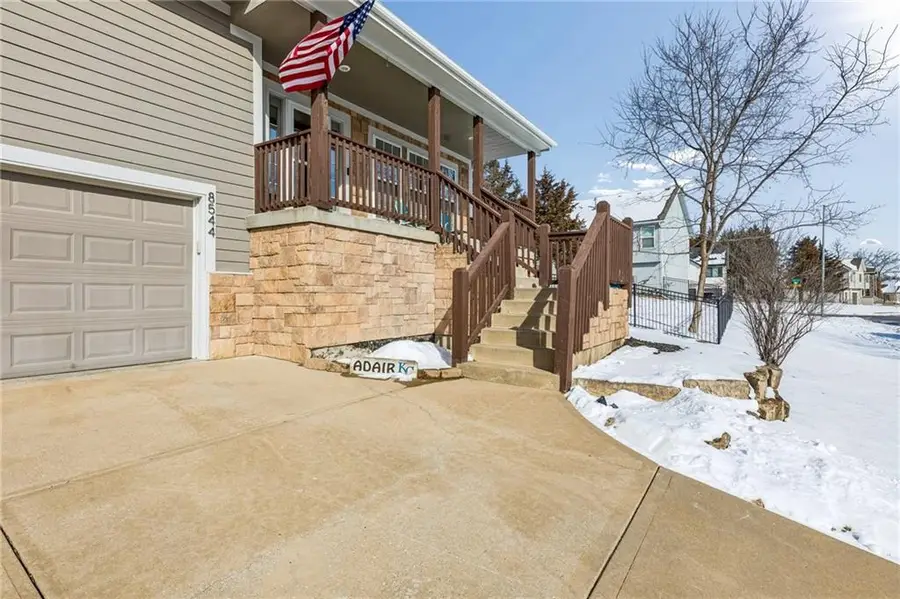 8544 Primrose Street, De Soto, KS 66018 - Image #3