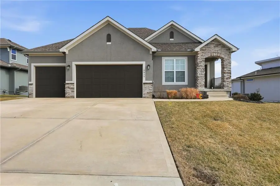 2617 SW Hook Farm Lane, Lees Summit, MO 64082 - Image #2