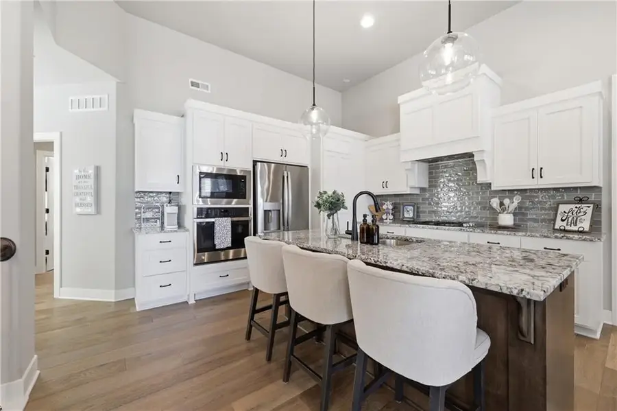 2617 SW Hook Farm Lane, Lees Summit, MO 64082 - Image #3