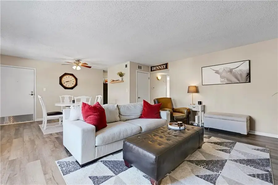 6228 Robinson Street #4, Overland Park, KS 66202 - Image #3