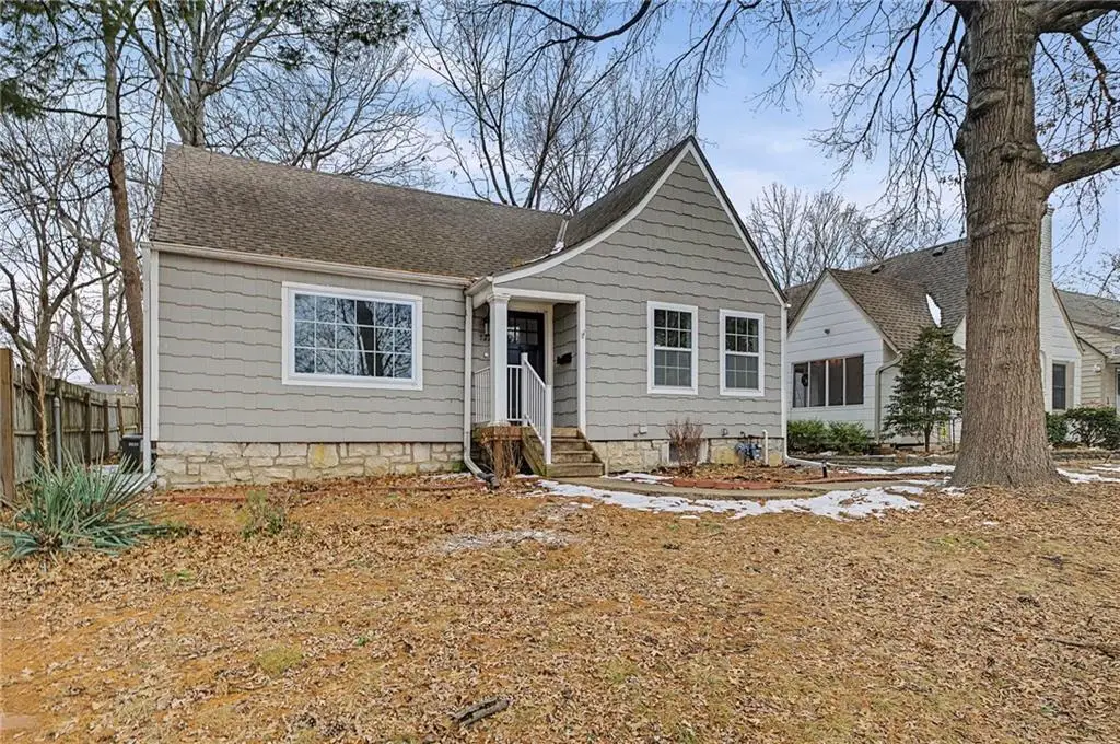 7221 Walnut Street, Kansas City, MO 64114 - Image #1