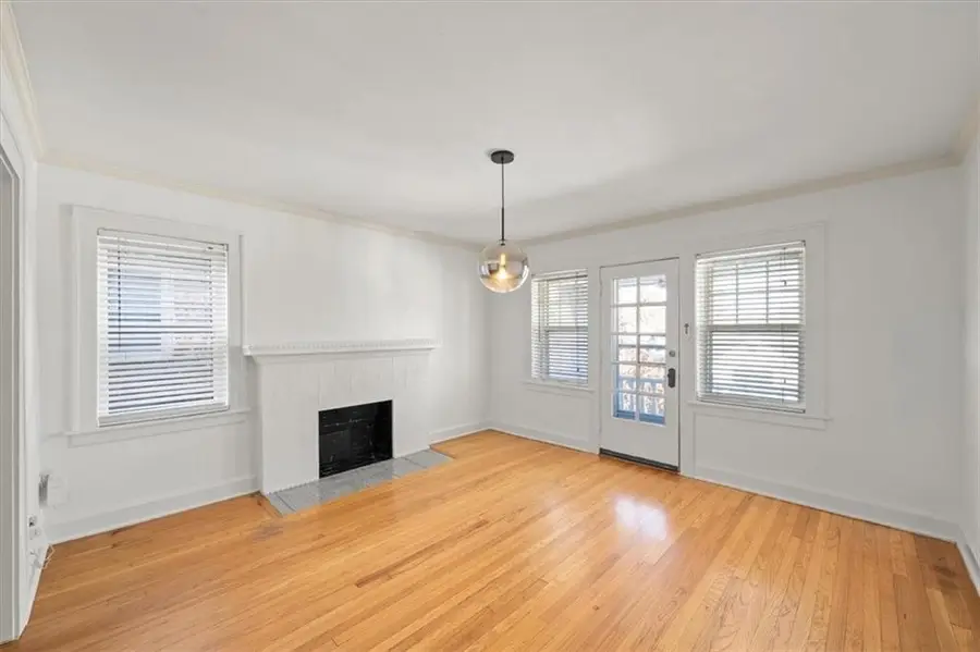 311 E 43rd Street #3W, Kansas City, MO 64111 - #3