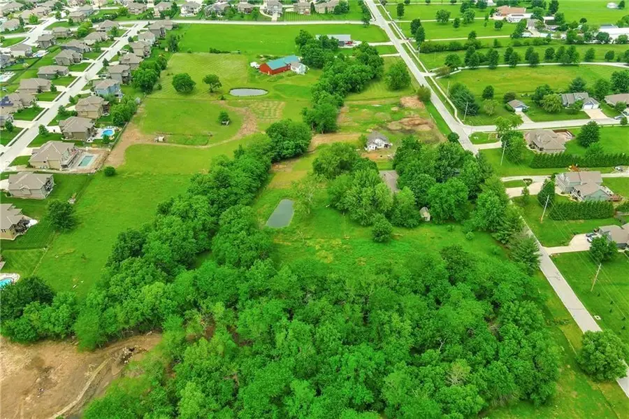 4400 Doc Henry Road, Lees Summit, MO 64082 - Image #3