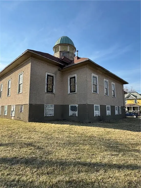 601 6th Street, Blythedale, MO 64426 - #3