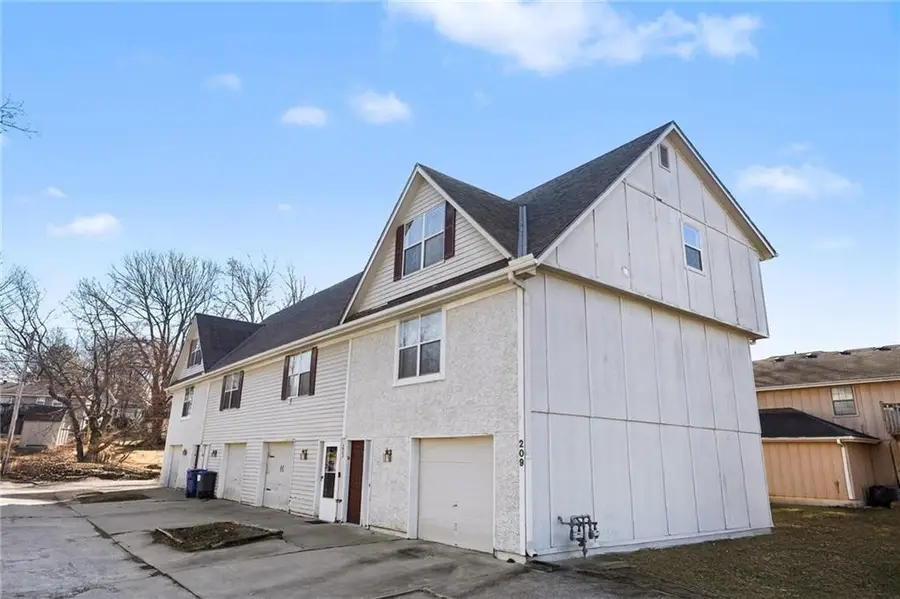 209 SW Pryor Road, Lees Summit, MO 64081 - #2