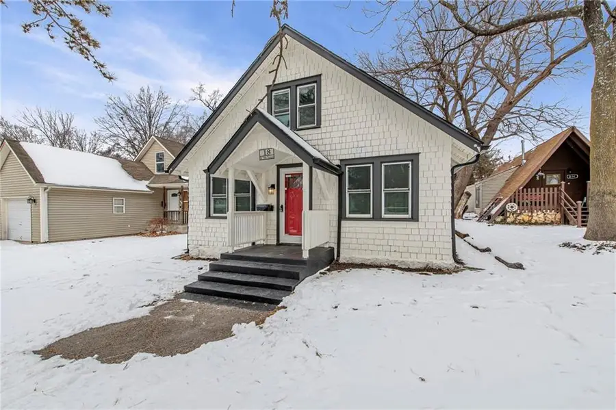 18 W 79th Terrace, Kansas City, MO 64114 - #2