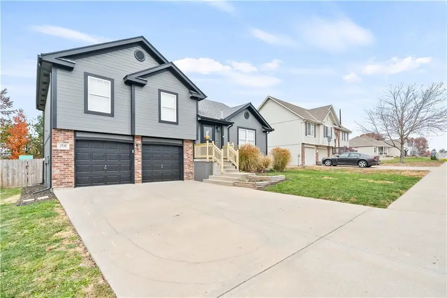 1716 NW Nicholas Drive, Grain Valley, MO 64029 - #3