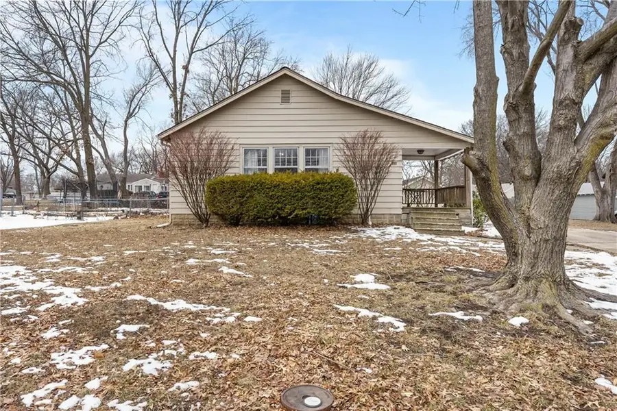 509 SW 15th Street, Blue Springs, MO 64015 - #2