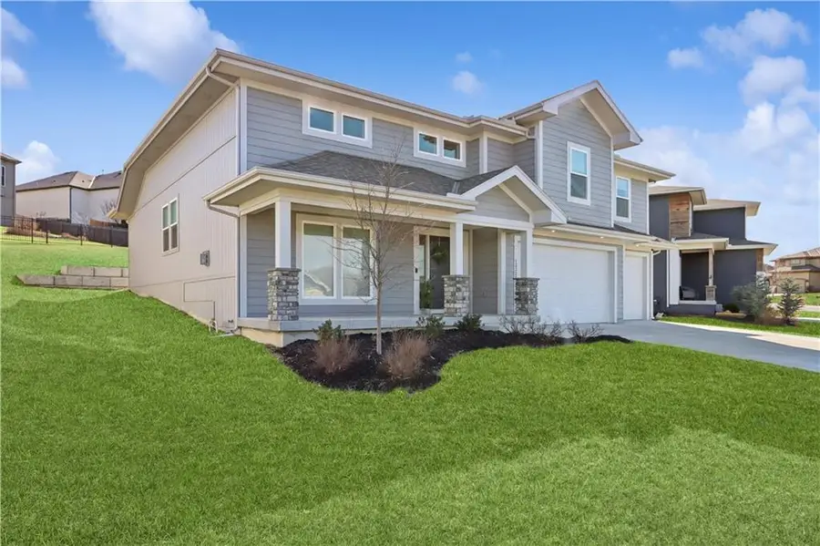 13325 W 49th Terrace, Shawnee, KS 66216 - #2