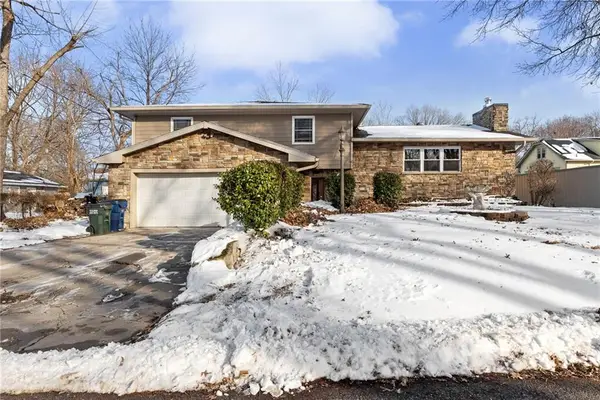 2106 Rhode Island Street, Lawrence, KS 66046