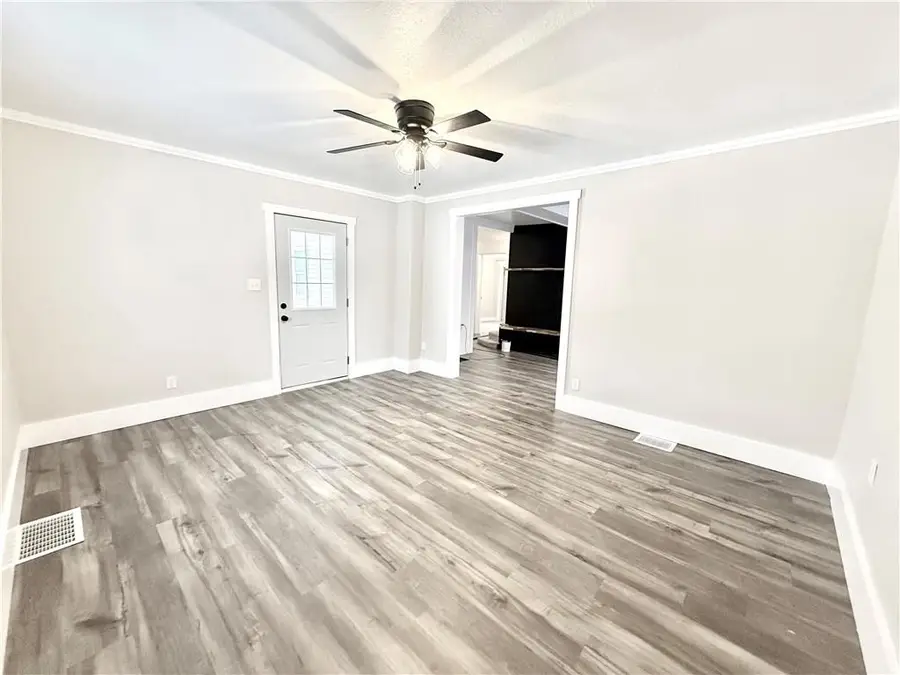 126 S Mulberry Street, Maryville, MO 64468 - #3