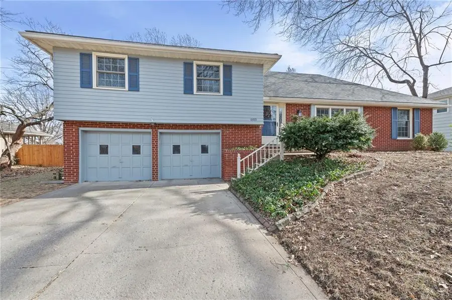 6915 N Woodland Avenue, Gladstone, MO 64118 - #3