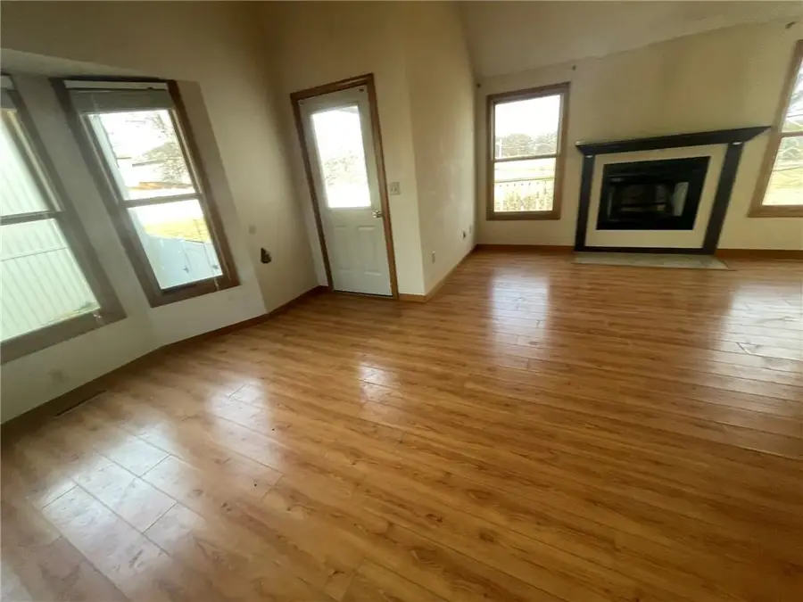 207 Parkway Drive, Warrensburg, MO 64093 - Image #3