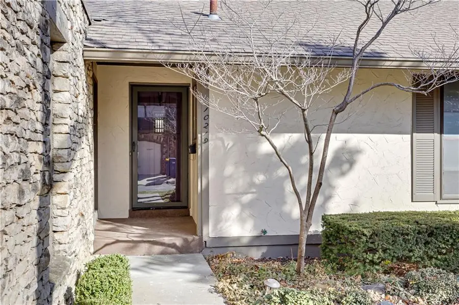 10219 Conser Street, Overland Park, KS 66212 - #3