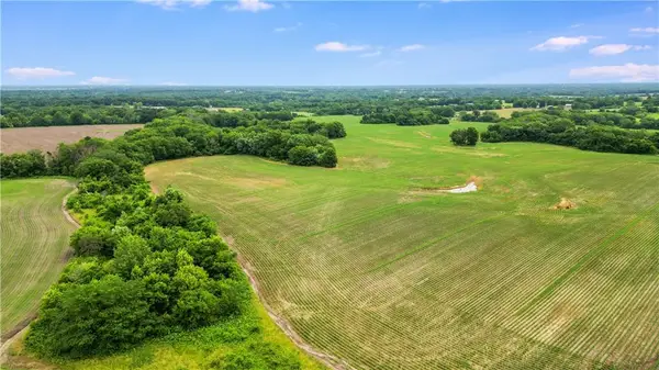 Tract 4 E State Route 2 Highway, Garden City, MO 64747