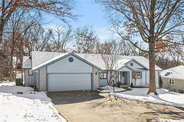 9301 NW 80th Street, Weatherby Lake, MO 64152