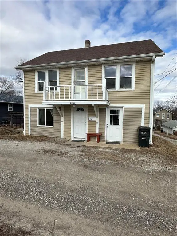 215 W 8th Street, Maryville, MO 64468 - #1