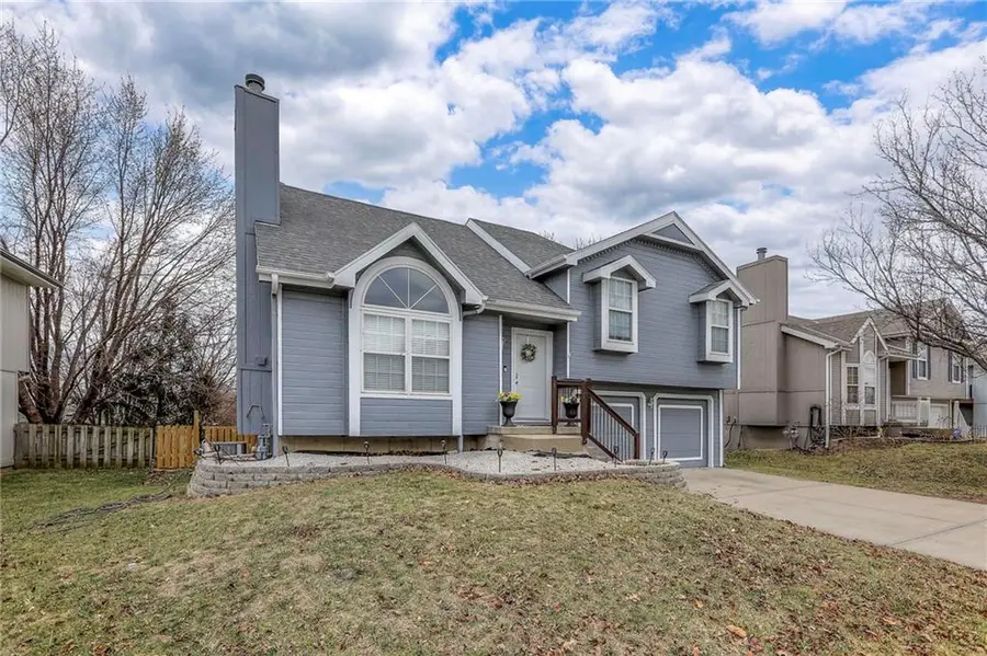 10624 N Wallace Avenue, Kansas City, MO 64157 - #2