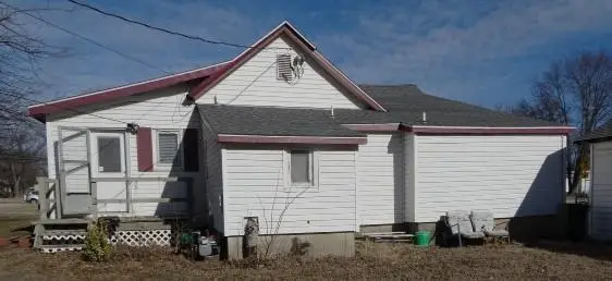 923 E Walnut Street, Rich Hill, MO 64779 - #3