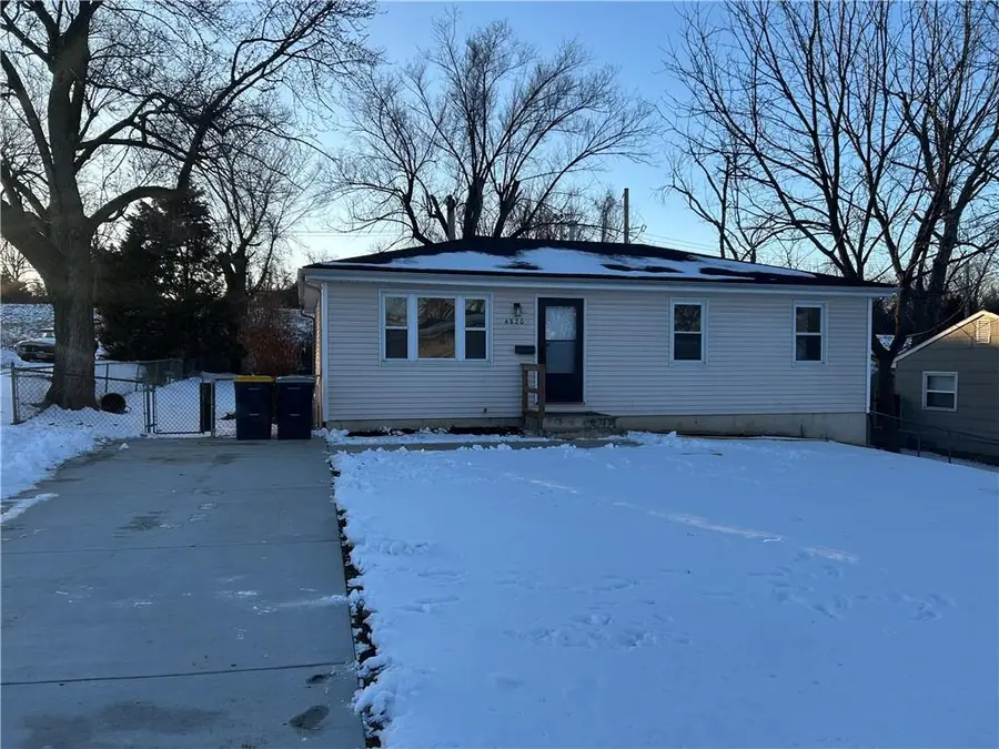 4820 N Manchester Avenue, Kansas City, MO 64119 - Image #2