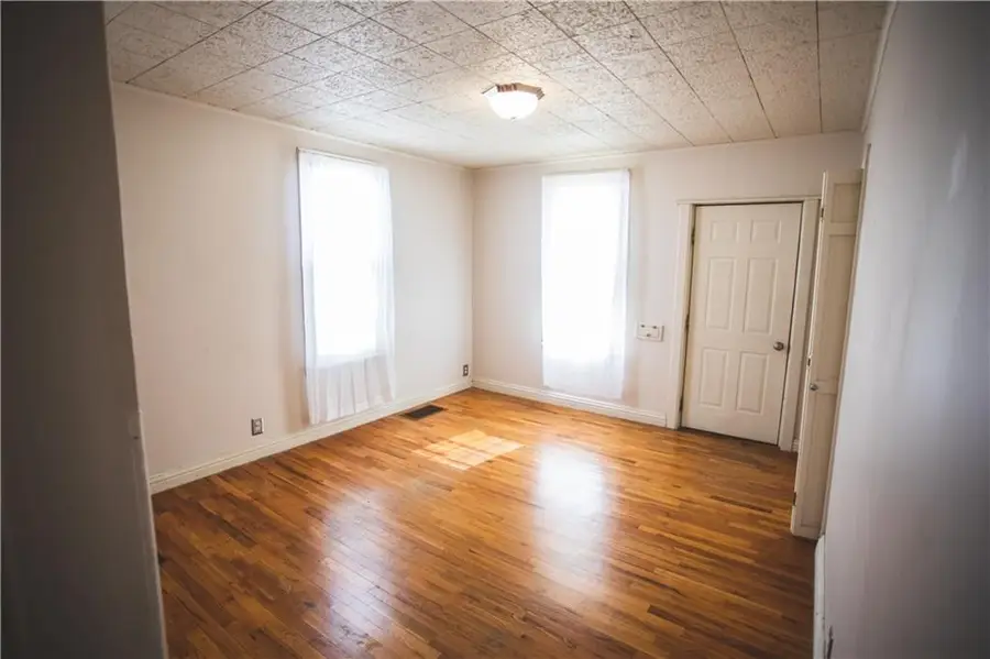 2831 Penn Street, Saint Joseph, MO 64507 - #3