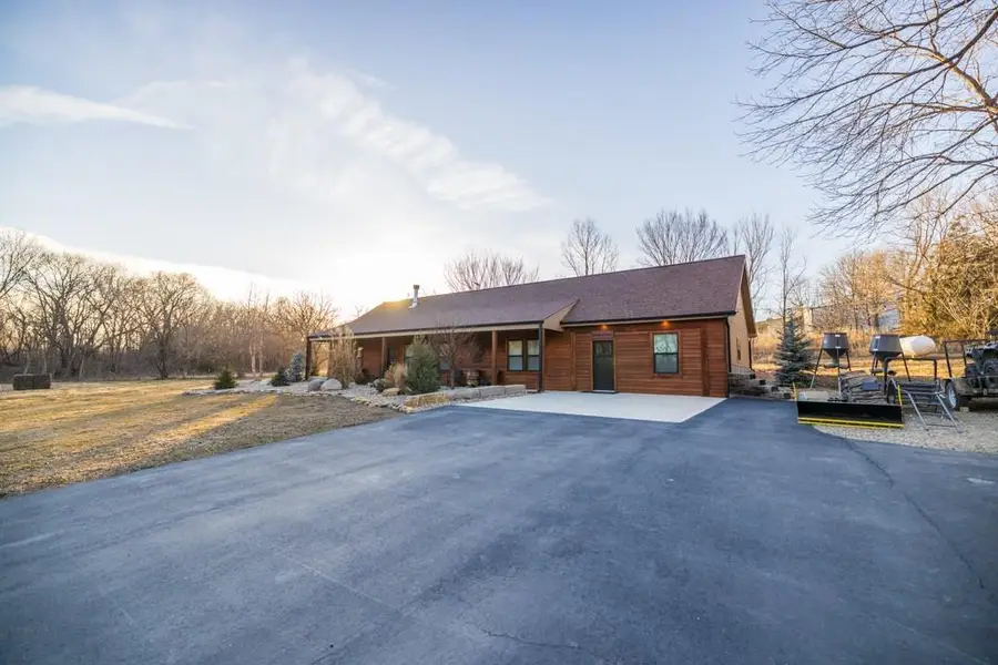 25733 Dempsey Road, McLouth, KS 66054 - Image #3
