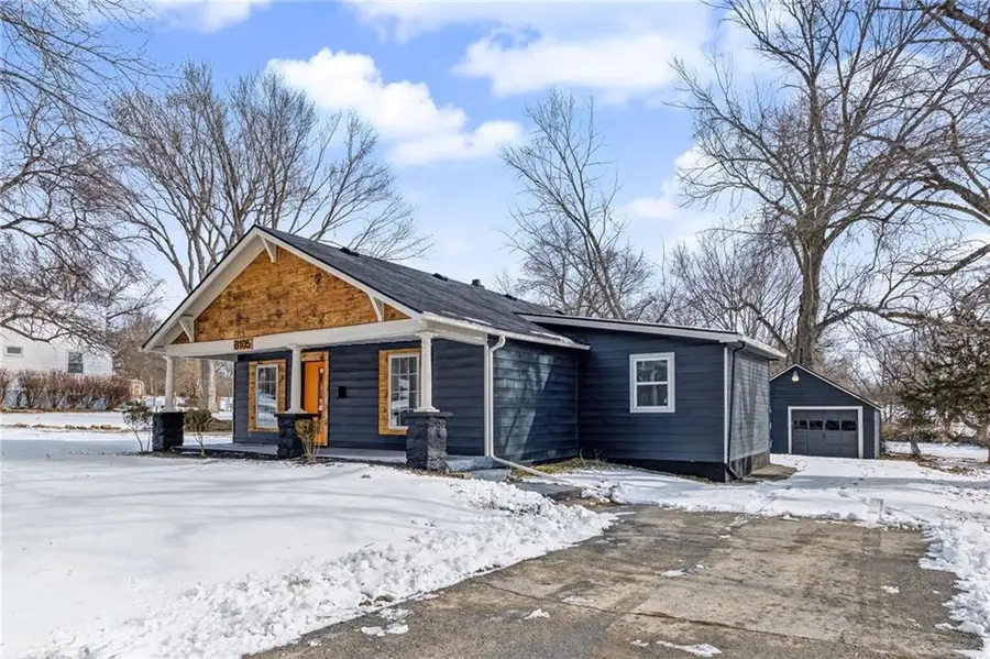 8105 Manning Avenue, Raytown, MO 64138 - #3