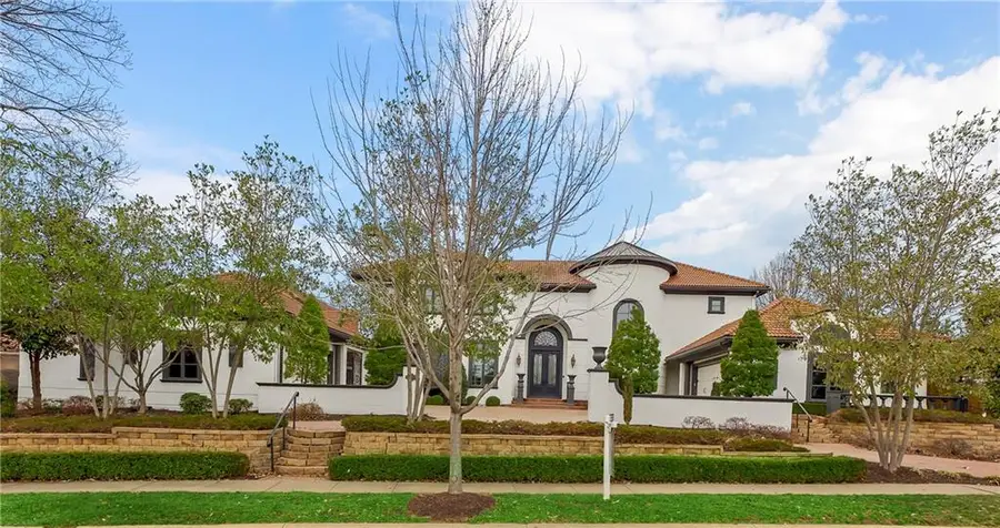 3423 W 138th Street, Leawood, KS 66224 - #2