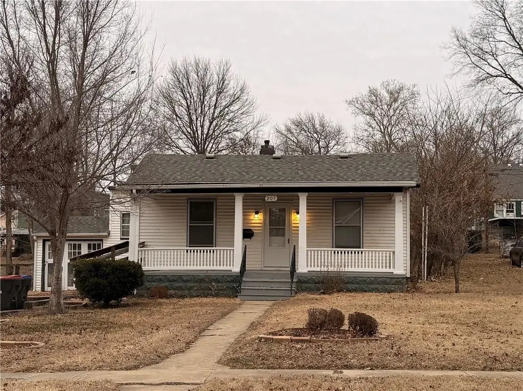 207 W Market Street, Warrensburg, MO 64093 - Image #1