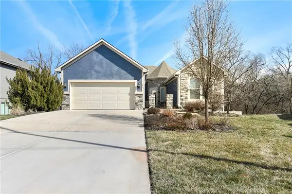 4925 Tallgrass Street, Leavenworth, KS 66048