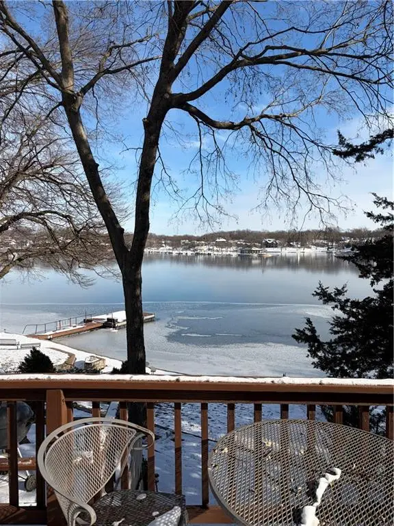 7711 Westside Drive, Weatherby Lake, MO 64152 - Image #1